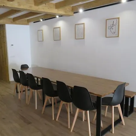 בית נופש Casa Familiar Cerca De Cabarceno Penagos